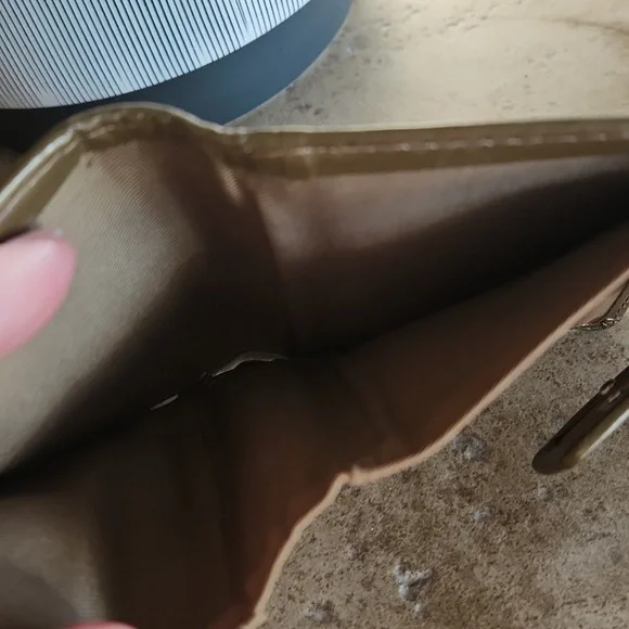 Fossil gold colored genuine leather wallet - Picture 6 of 12